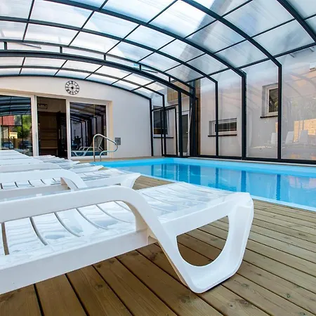 Premium Lato&zima Z Basenem