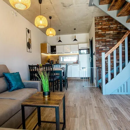 Premium Lato&zima Z Basenem Apartamento *