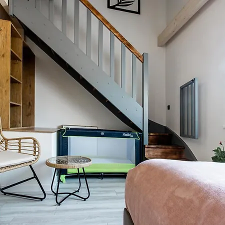 Premium Lato&zima Z Basenem