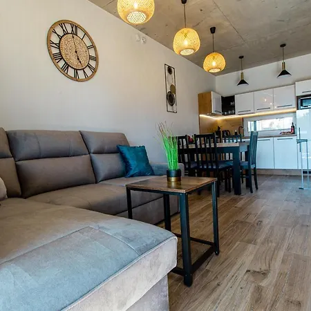 Premium Lato&zima Z Basenem Apartment *