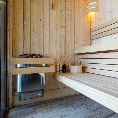 Premium Lato&zima Z Basenem Apartamento *