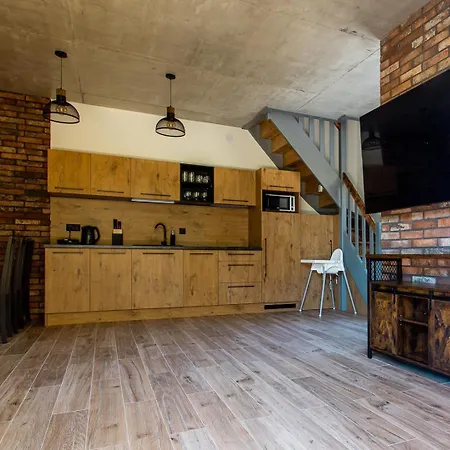 Premium Lato&zima Z Basenem * Debki