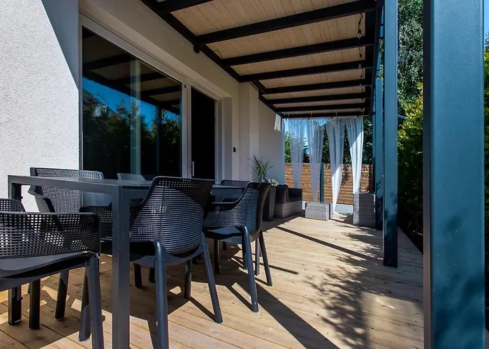 Premium Lato&zima Z Basenem Апартаменты *